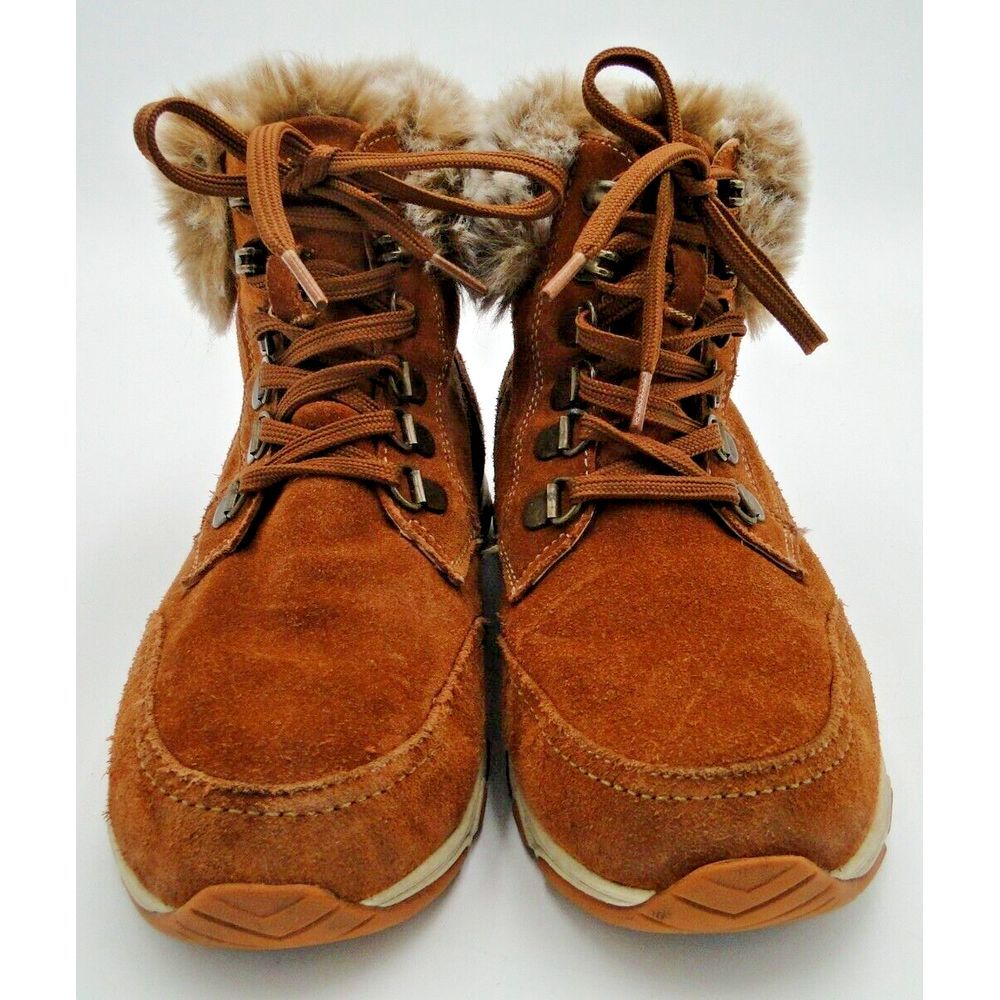 G.H Bass Alaska Womens Boots Water Resistant Chestnut Color w/Faux Fur Size 7.5M